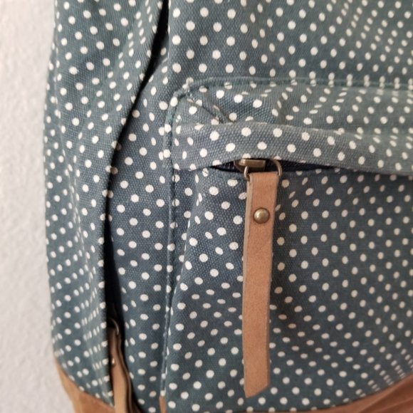 green and white polka dot backpack - Picture 2 of 10